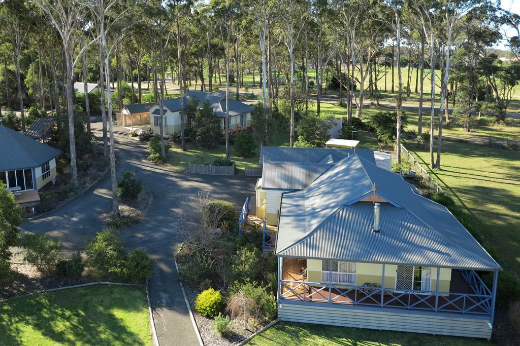 Waverley House Cottages Лейкс-Энтранс Экстерьер фото